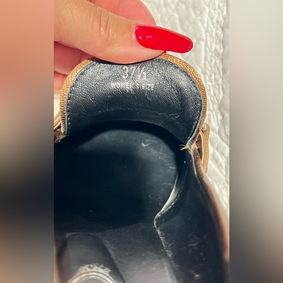 Tod's👠🔥
Tod's Metallic Bronze Leather Gomma Maxi Double T Court Loafer Pumps - Picture 13 of 17